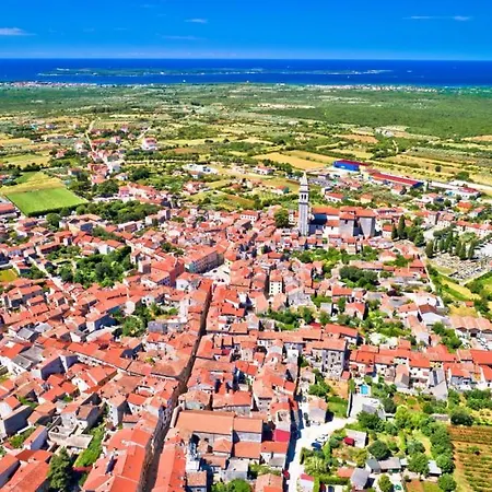 فيلة Colomba By Guide *