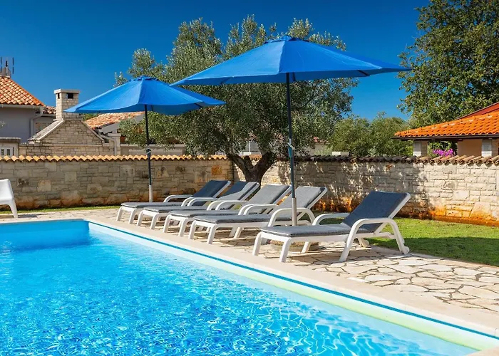 Villa Colomba By Guide *