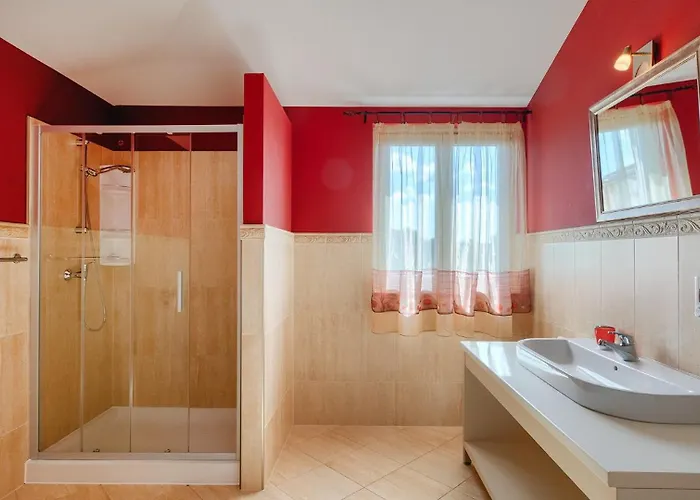 Villa Colomba By Guide *
