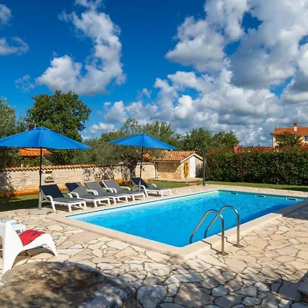 Villa Colomba By Guide *