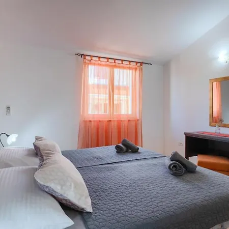 Villa Colomba By Guide